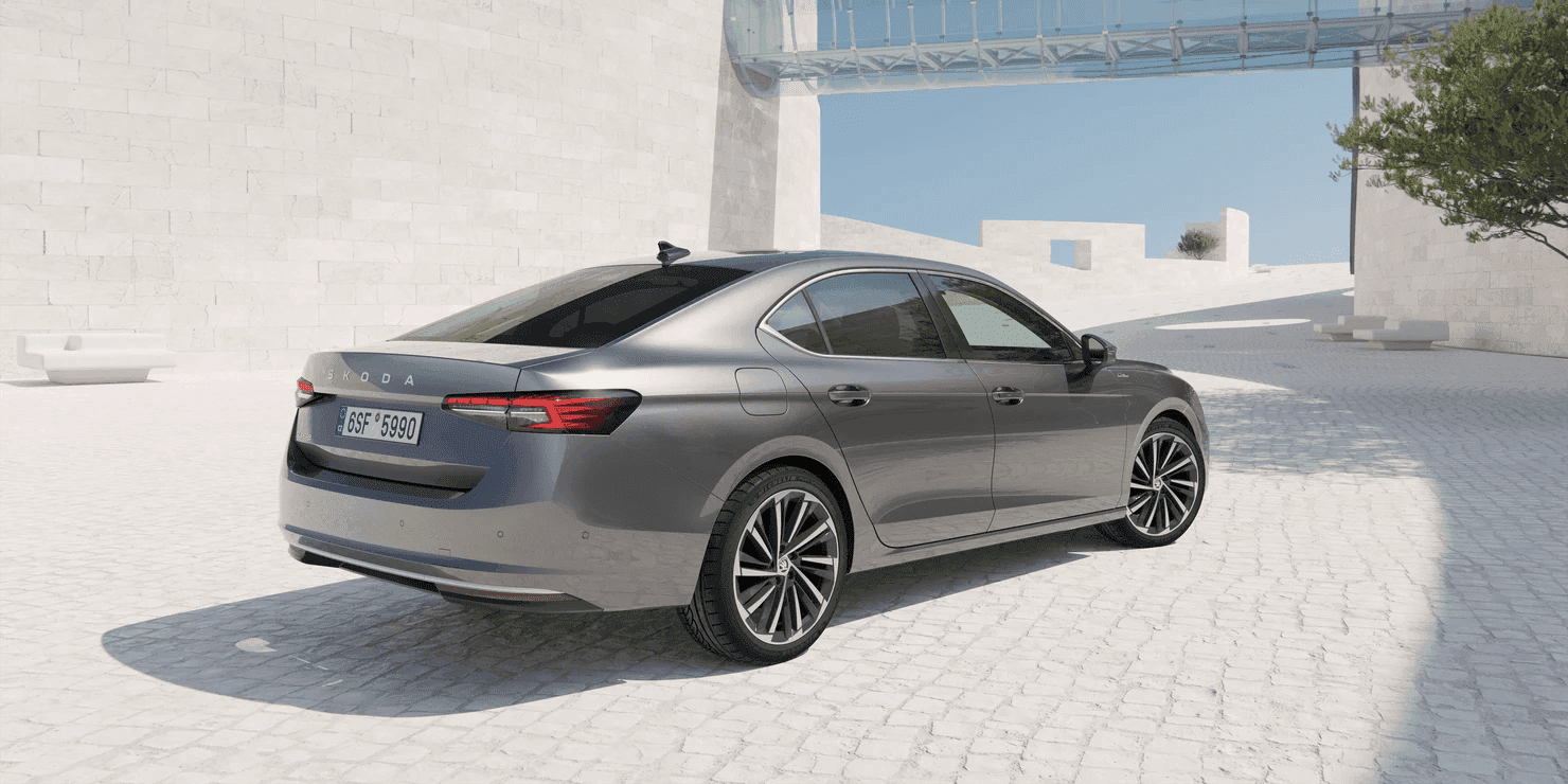 Exteriér auta Škoda superb sportline od AVIS Maxirent