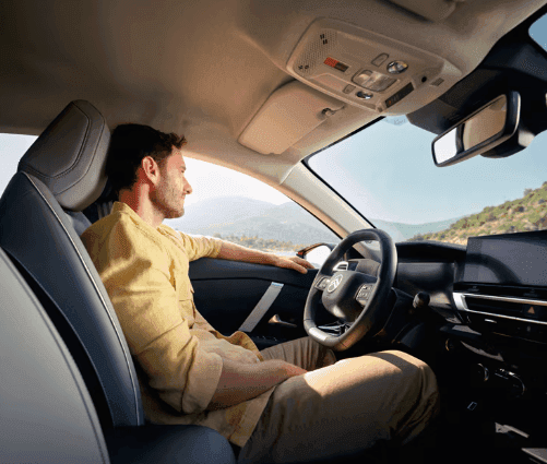 Interiér auta Citroen C4 Plus na dlhodobý prenájom.