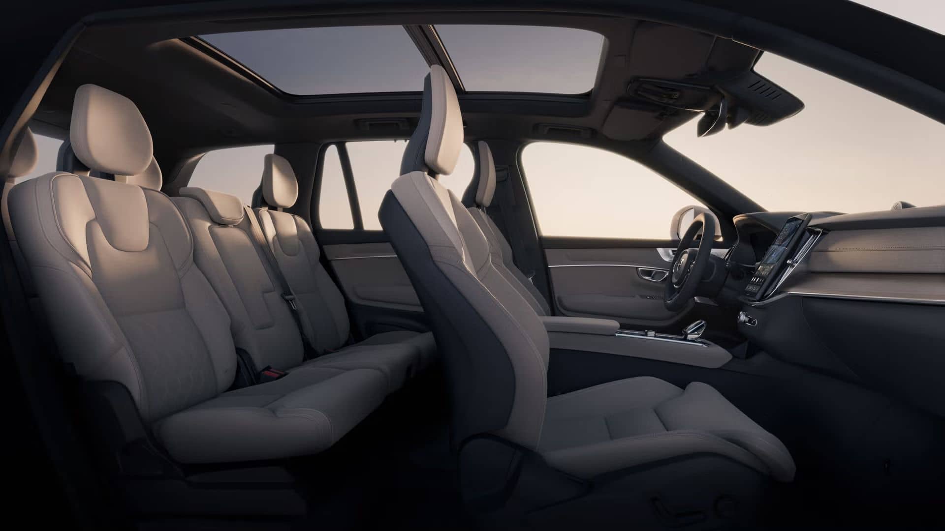 Sedadlá auta Volvo XC90 Core Bright od AVIS Maxirent