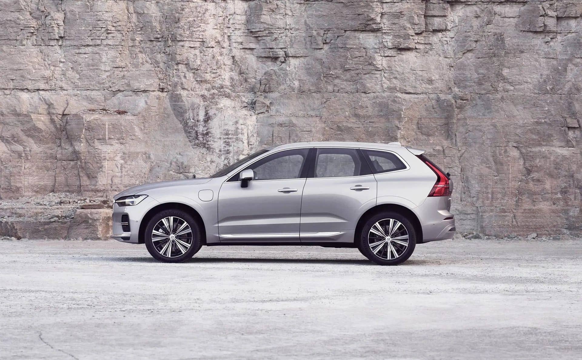 Volvo XC90 na dlhodobý prenájom od AVIS Maxirent