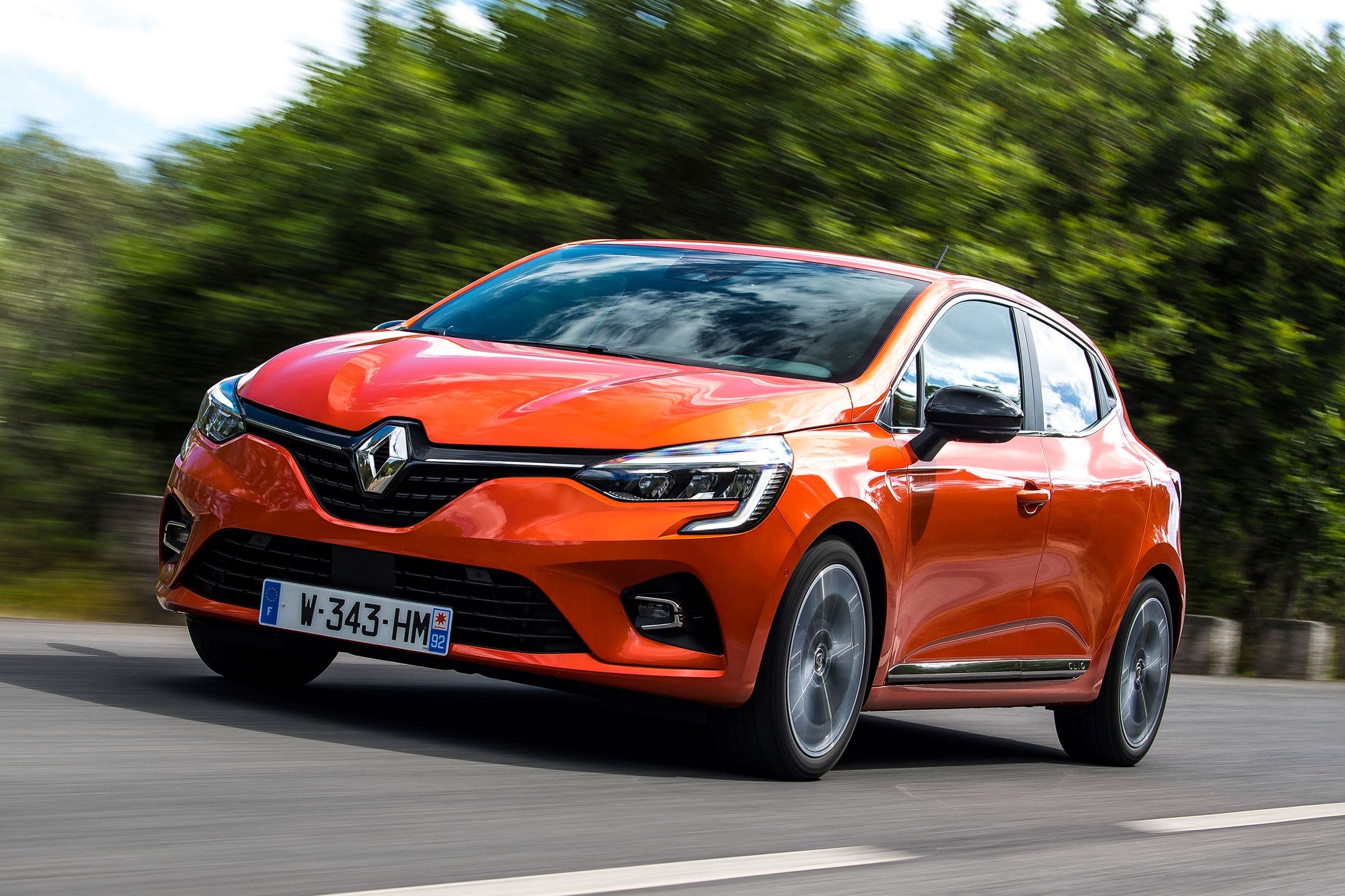 Dlhodobý prenájom auta Renault Clio Techno.