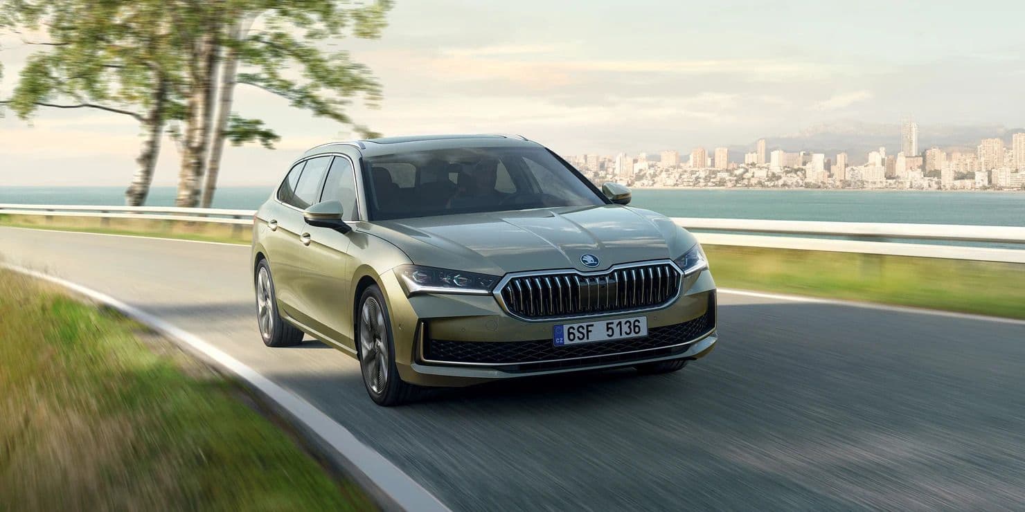 Dlhodobý prenájom auta Škoda superb combi 