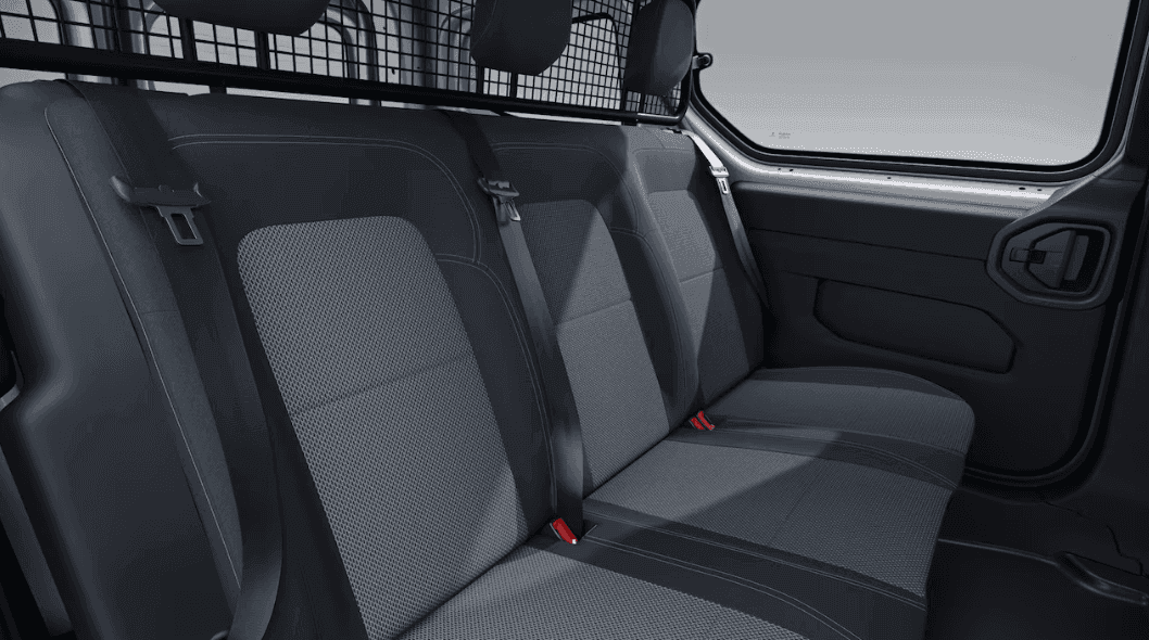 Interiér auta Mercedes-Benz Citan Tourer od AVIS Maxirent.