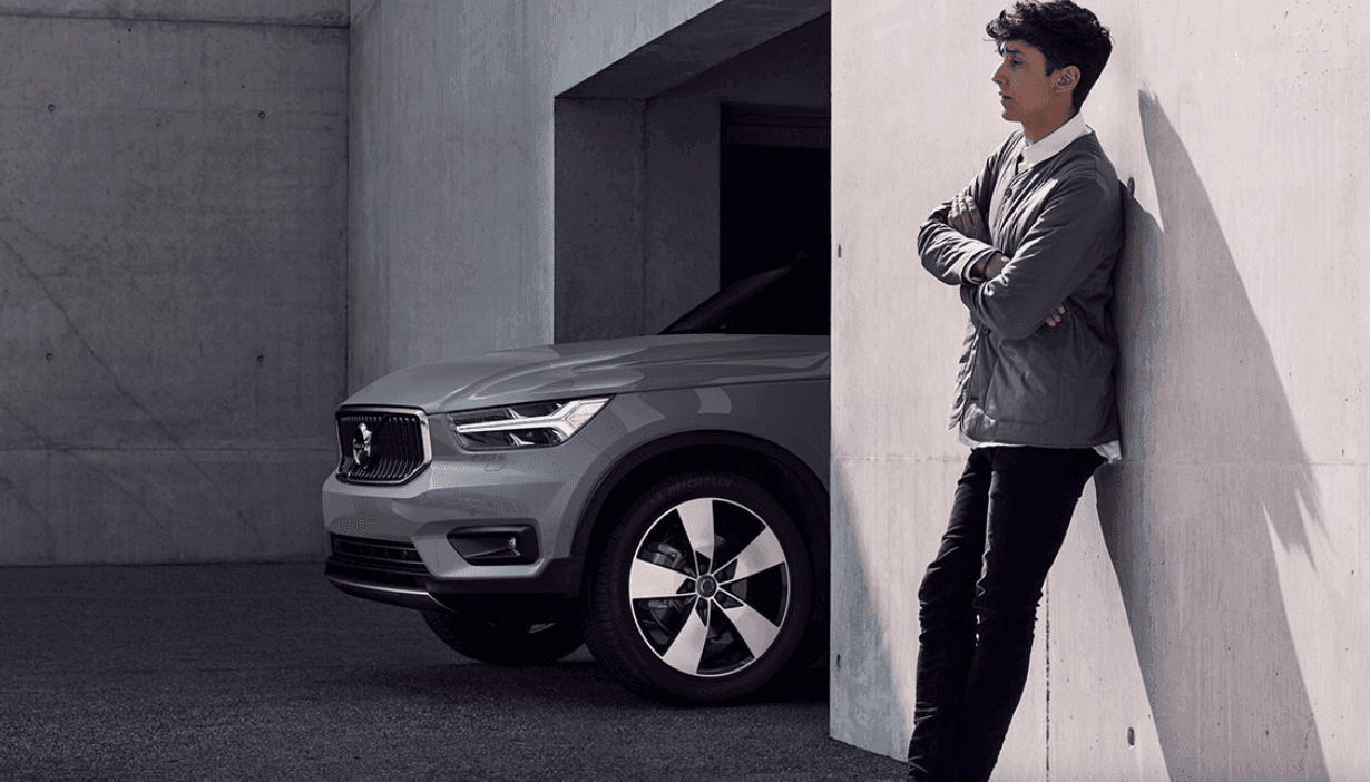 Volvo XC40 Plus Dark na prenájom v AVIS Maxirent.