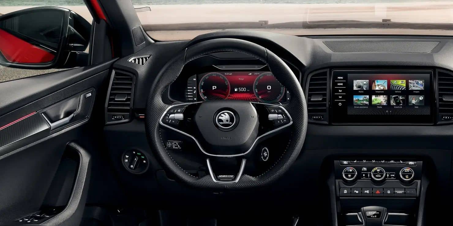 Interiér auta Škoda karoq od AVIS Maxirent