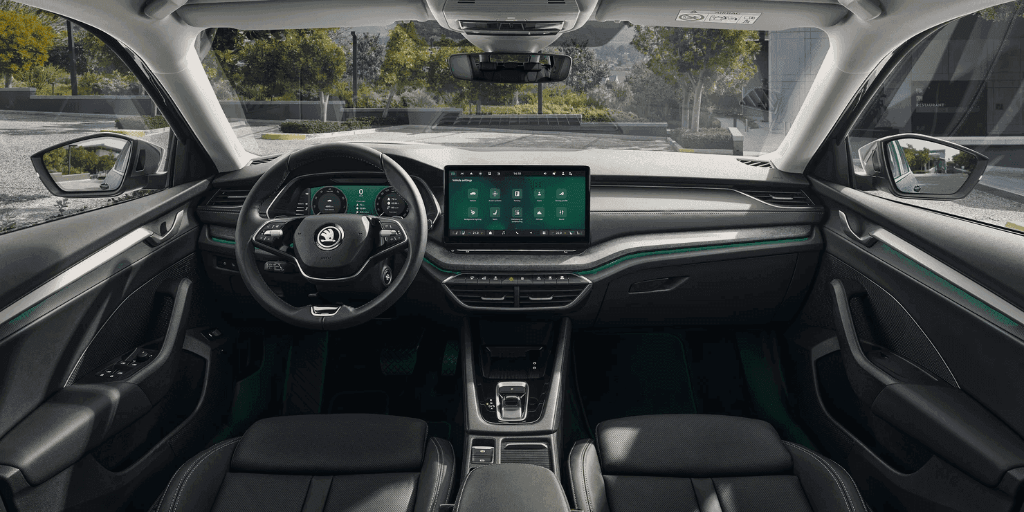 Interiér auta Škoda Octavia Combi na dlhodobý prenájom.