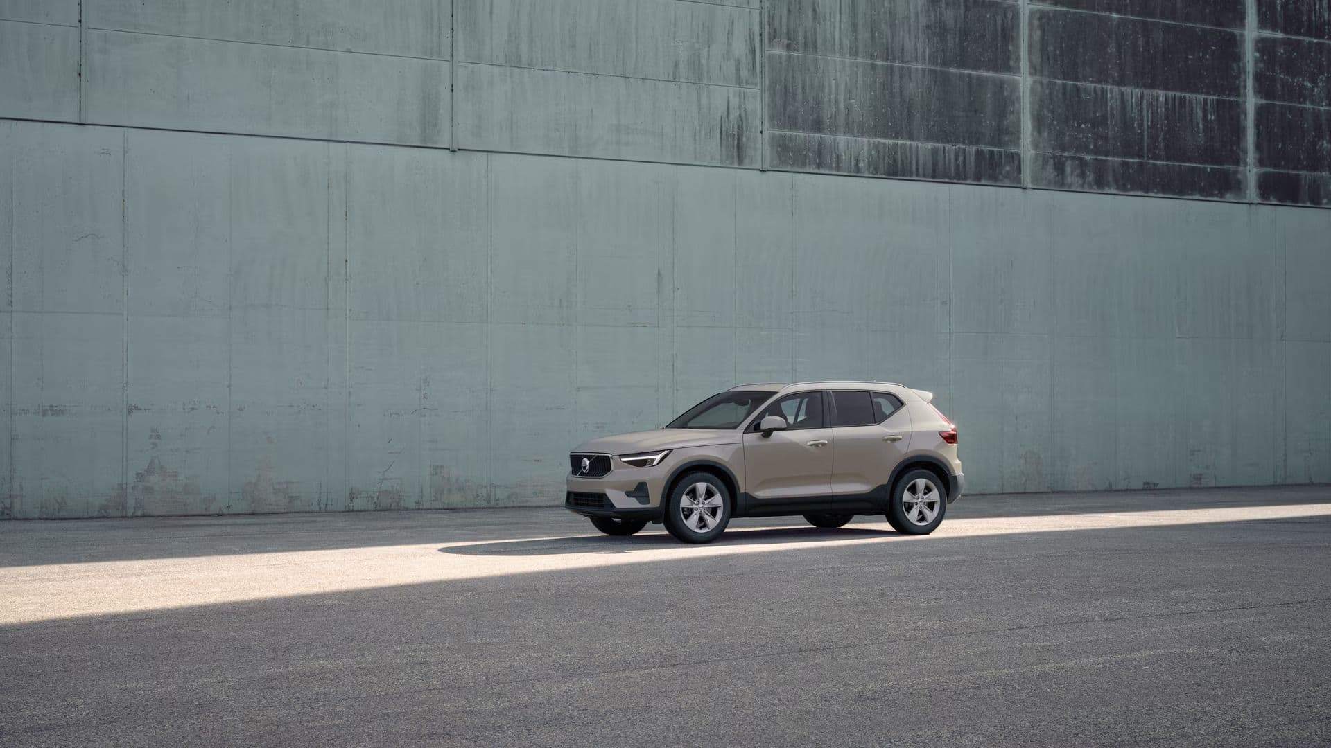 Dlhodobý prenájom auta Volvo XC40.