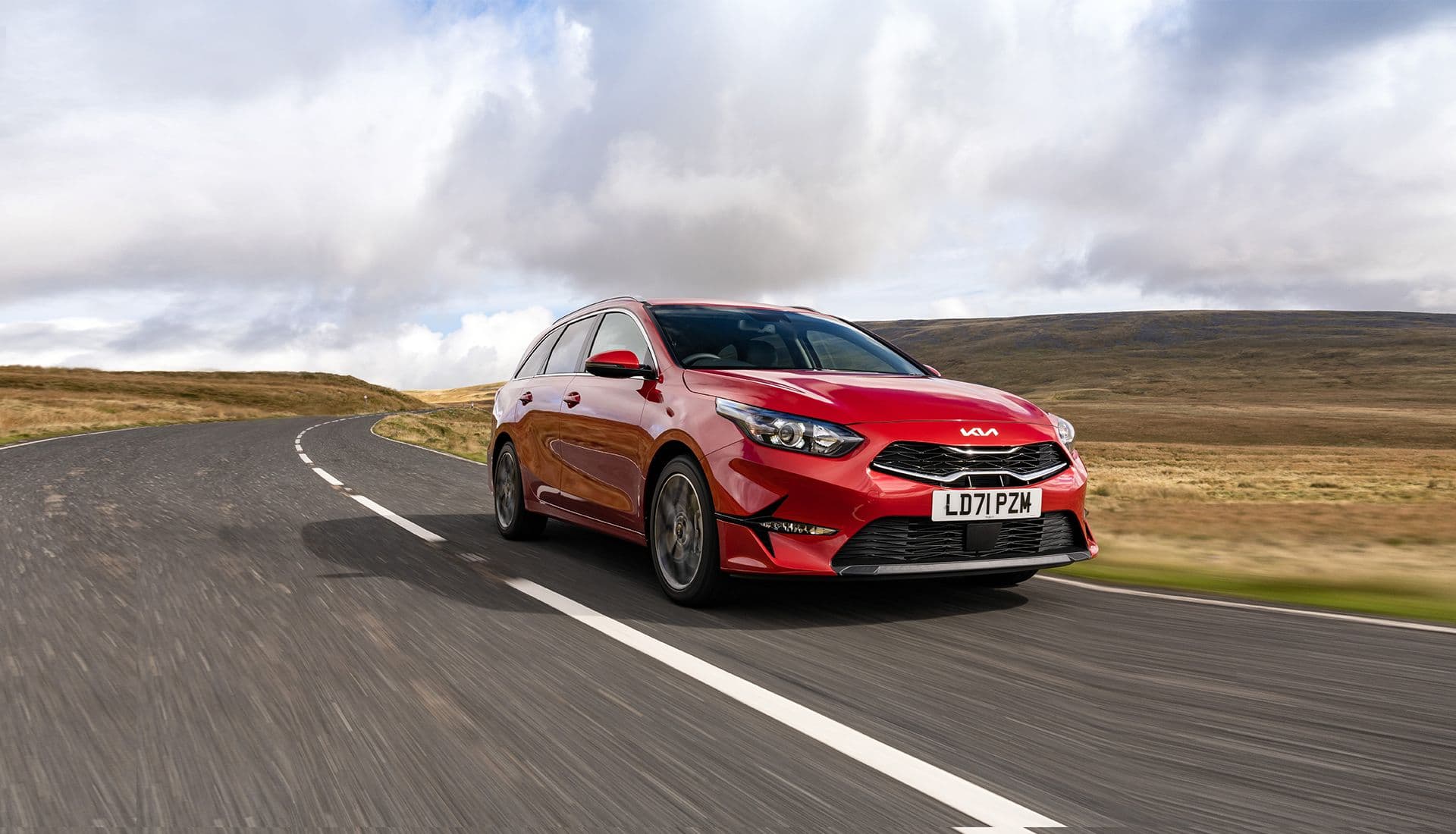 Dlhodobý prenájom od AVIS Maxirent auta Kia Ceed SW.